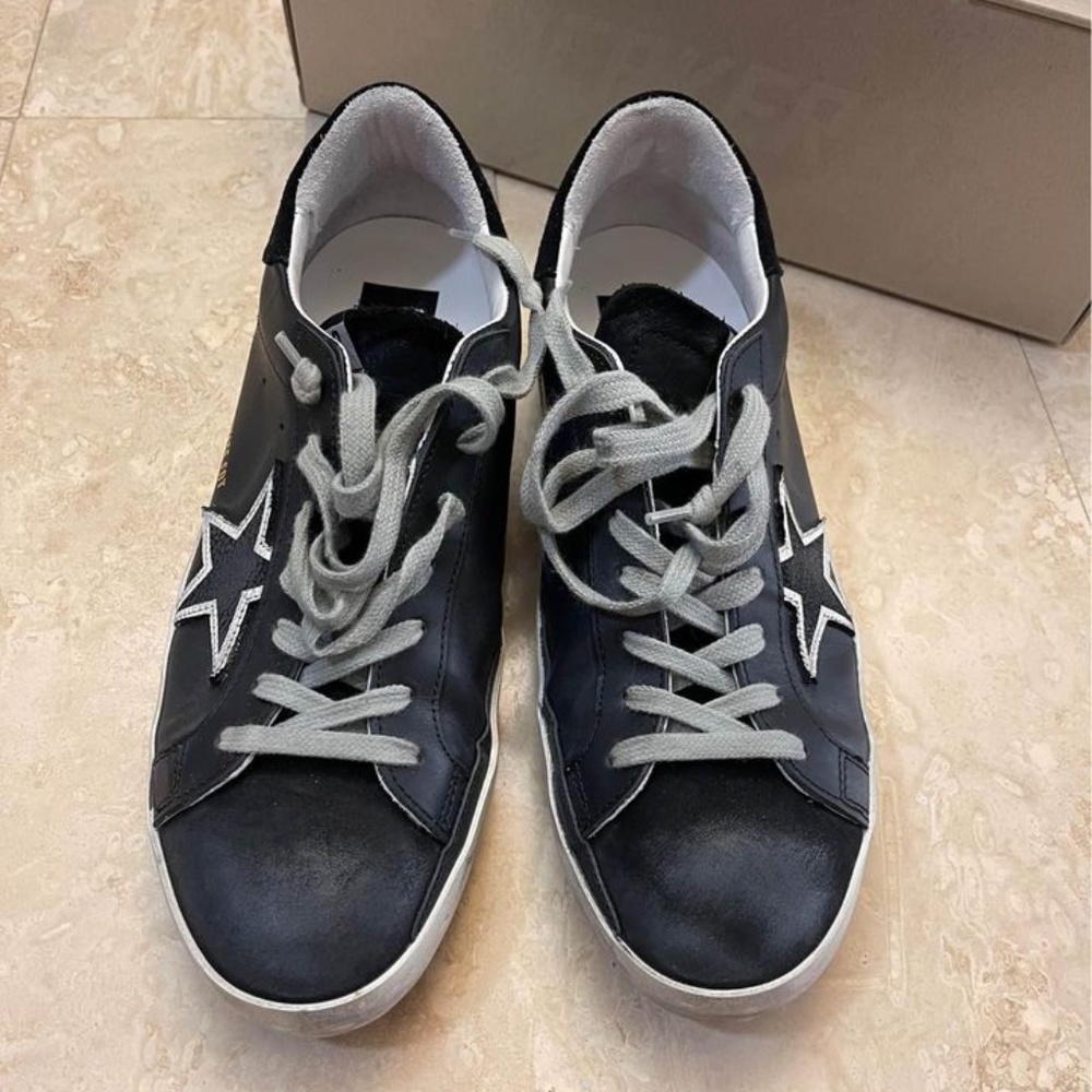 Mens Golden Goose Super Star Black Leather Sneakers - Picture 3 of 4